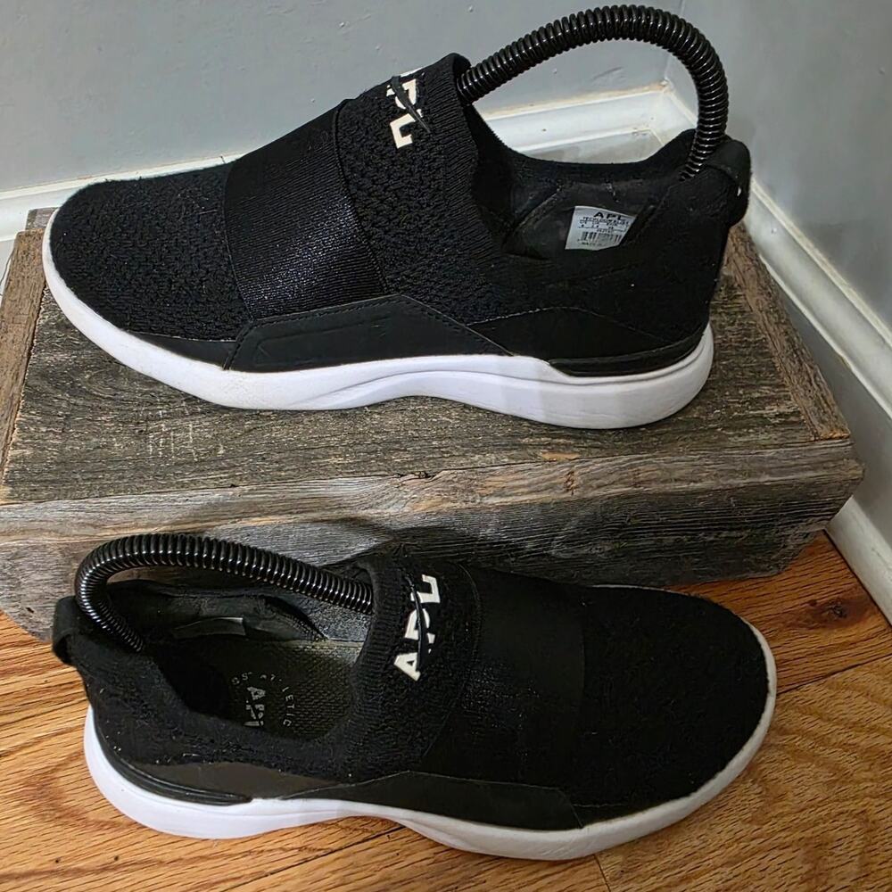 APL TechLoom Bliss Black White Slip On Running Shoes Women's Size 6